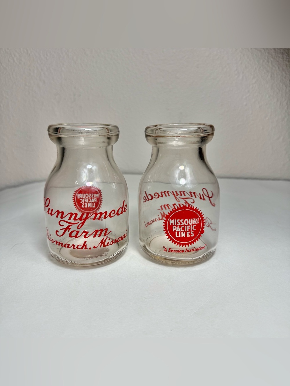 2 Vintage Missouri Pacific Lines Railroad Half Pint Milk Bottles Sunnymede Farm